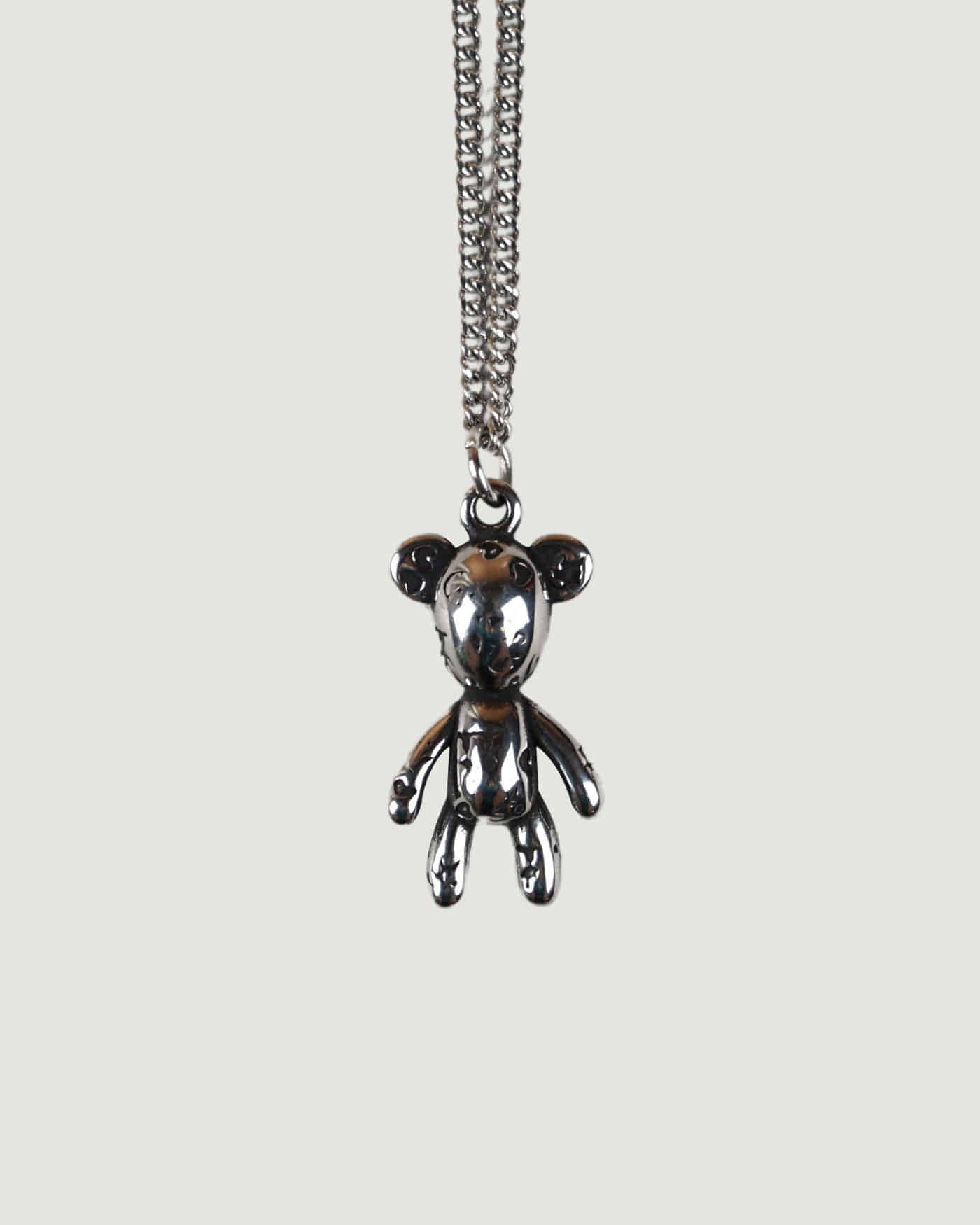 THE BEAR NECKLACE